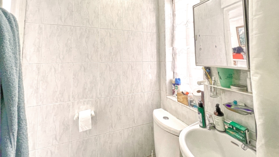 1 Bedroom Property for Sale in Green Point Western Cape